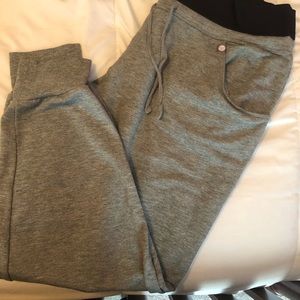 LIVI active grey joggers